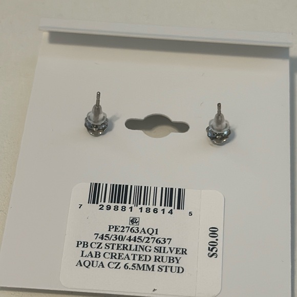 🎉 Sterling Silver Blue Cubic Zirconia Stud Earrings 🎉 - Picture 2 of 2